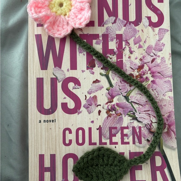 Crochet flower 🌸 bookmark 📕 - Picture 3 of 7